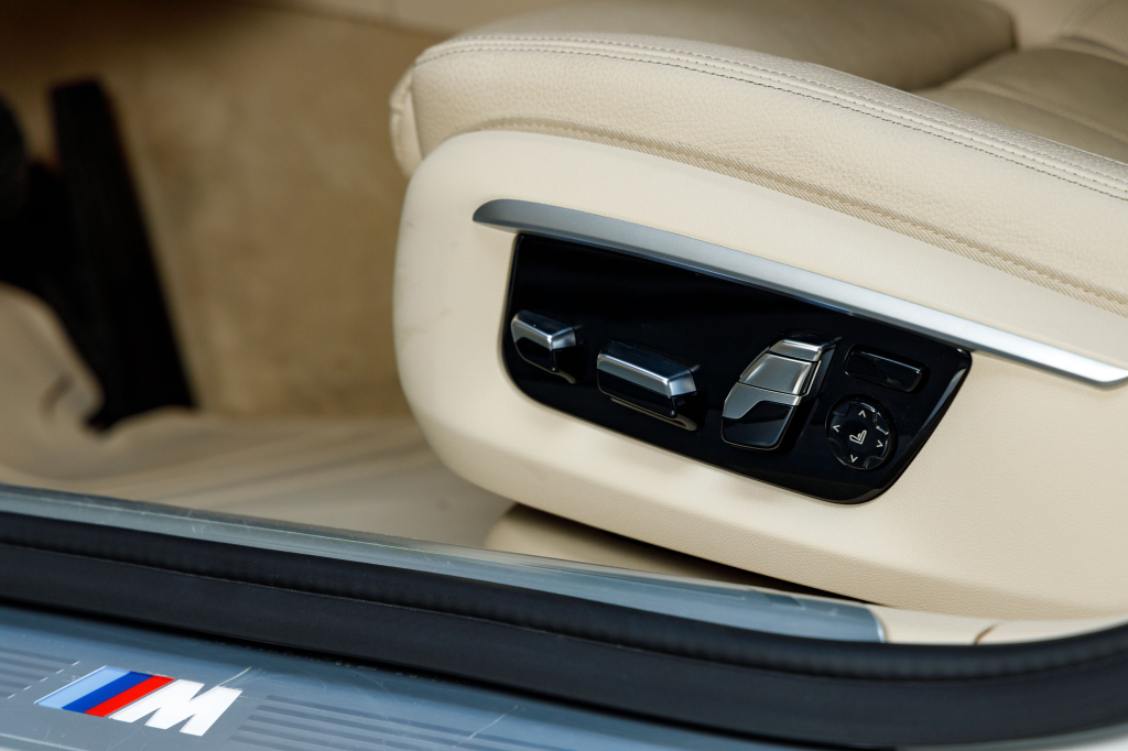 BMW 740 2016 photo 25