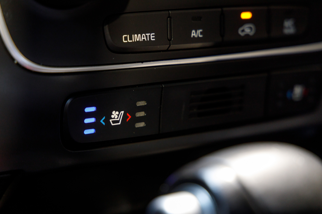 Kia Sorento LX photo 18