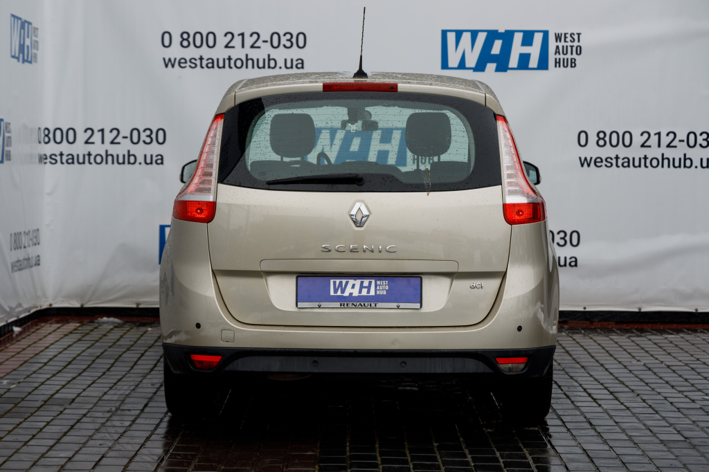 Renault Grand Scenic photo 4
