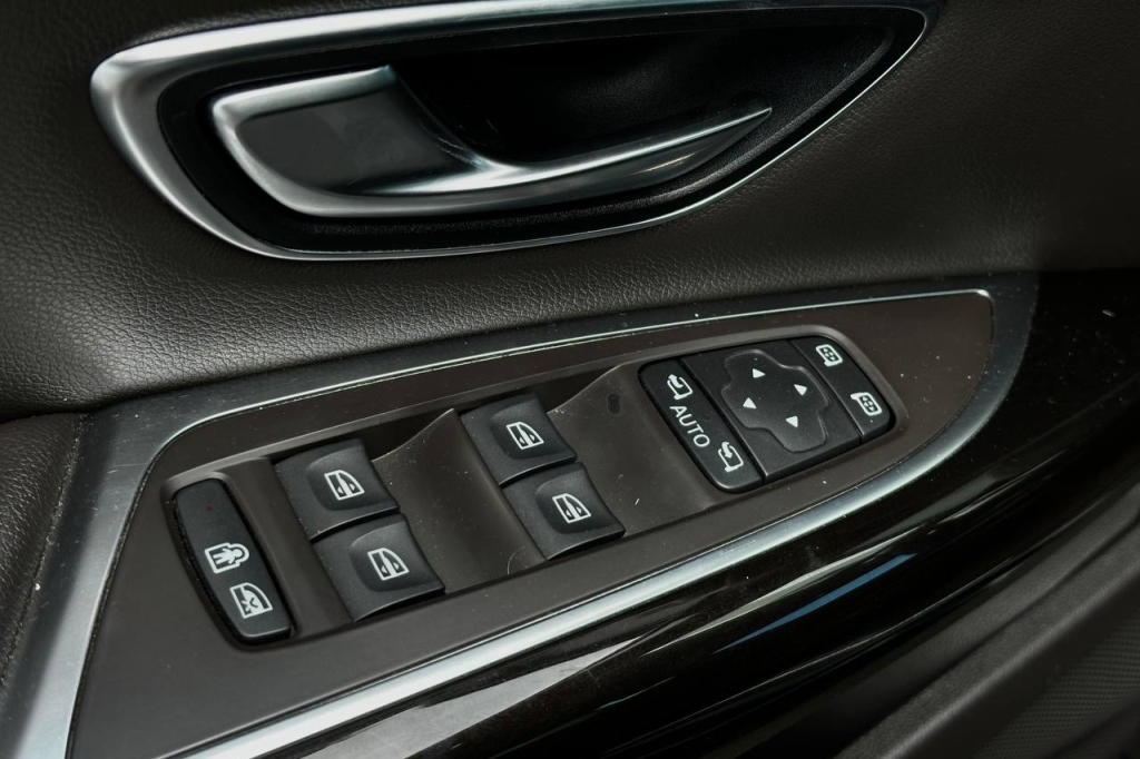 Renault Espace 2015 фото Renault Espace 2015 фото 8