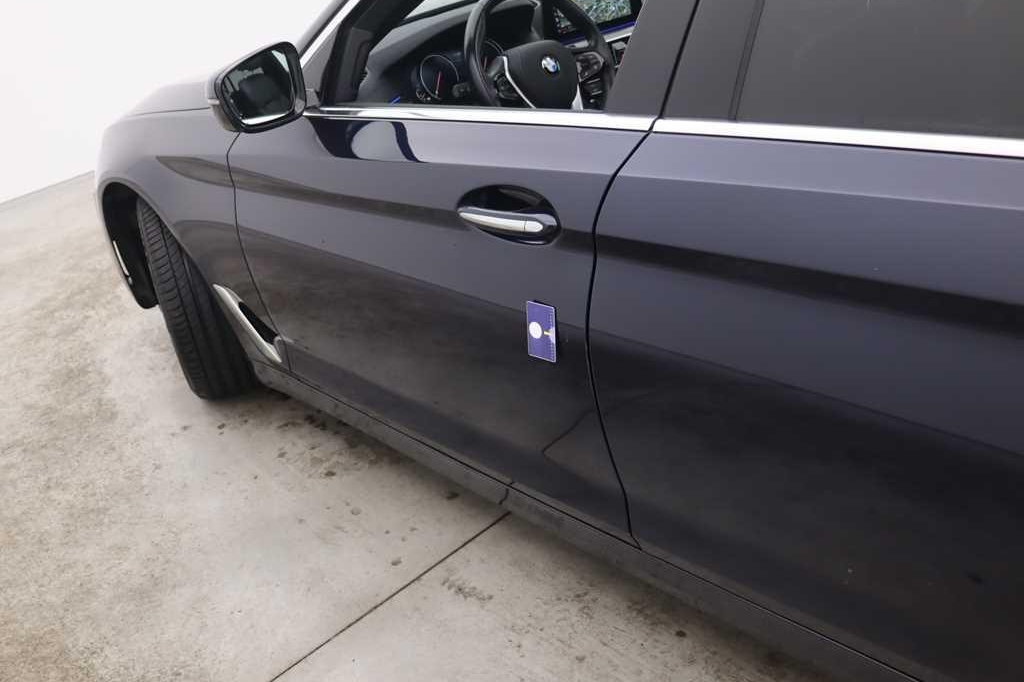 BMW 5er Touring 2017 фото 17