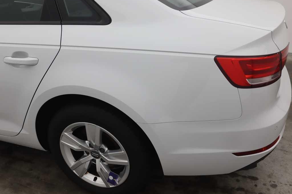 Audi A4 2016 photo 9