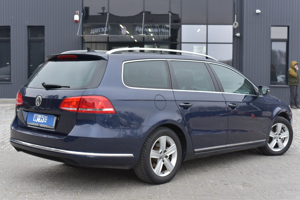 Volkswagen Passat B7 Panorama 2012 photo 4