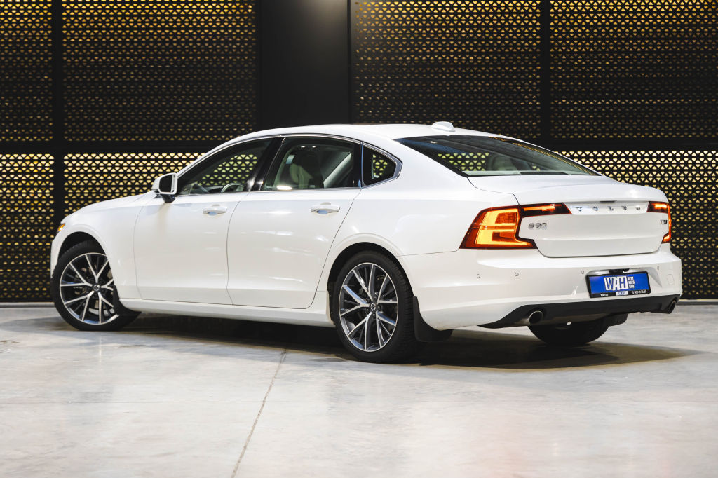 Volvo S90 2018 фото 12