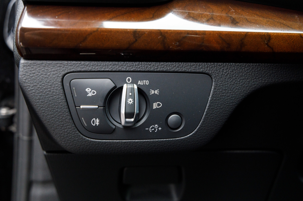 Audi Q5 Premium Plus 2018 фото 9