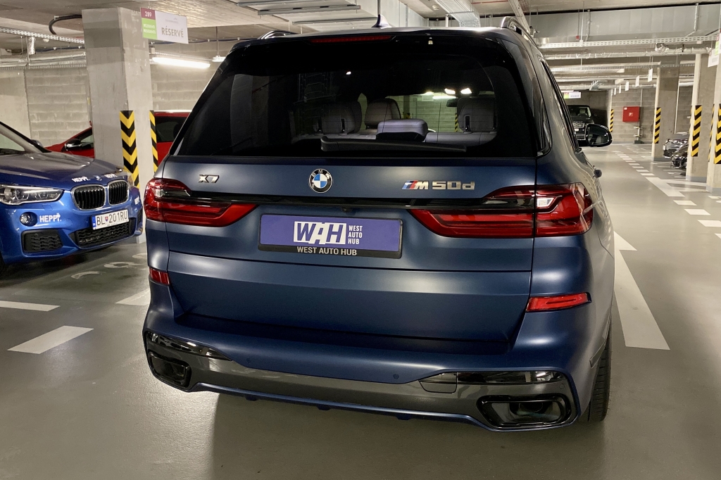 BMW X7 M50D 2021 photo 7