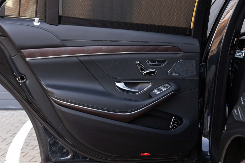 Mercedes-Benz S-Class S400d 2018 фото Mercedes-Benz S-Class S400d 2018 фото 44