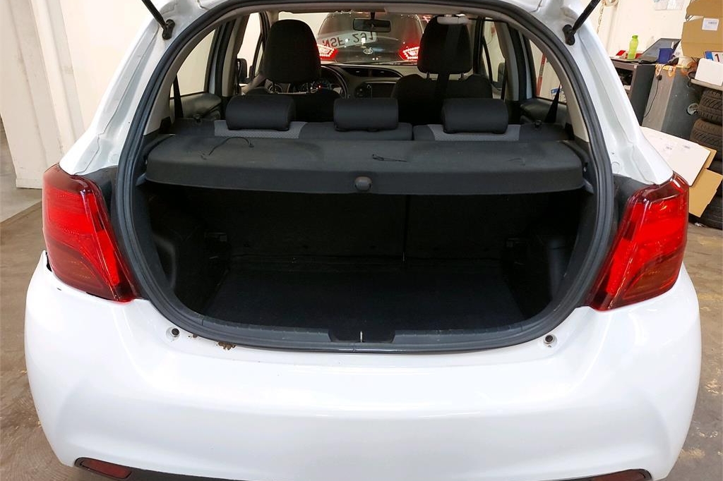 Toyota Yaris 2016 photo 6