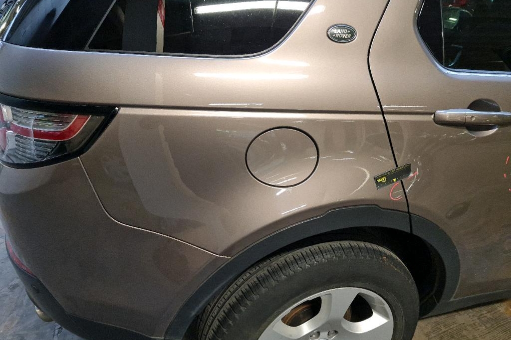 Land Rover Discovery Sport 2017 фото 33