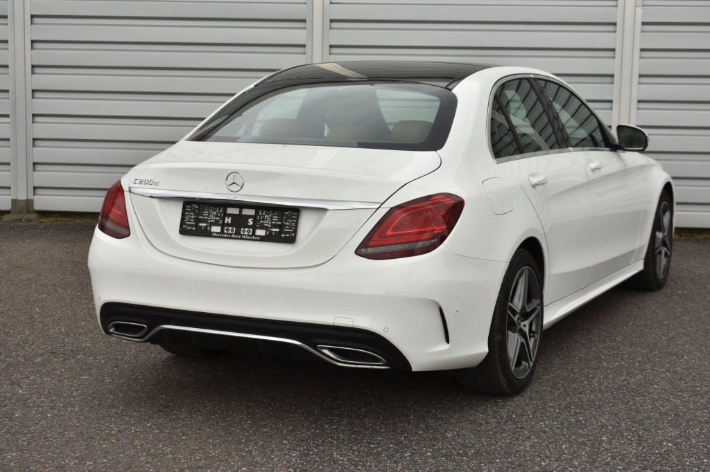 Mercedes-AMG C-Klasse 2019 photo 3