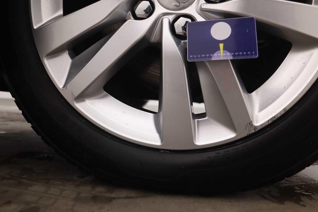 Peugeot 308 2016 фото 24