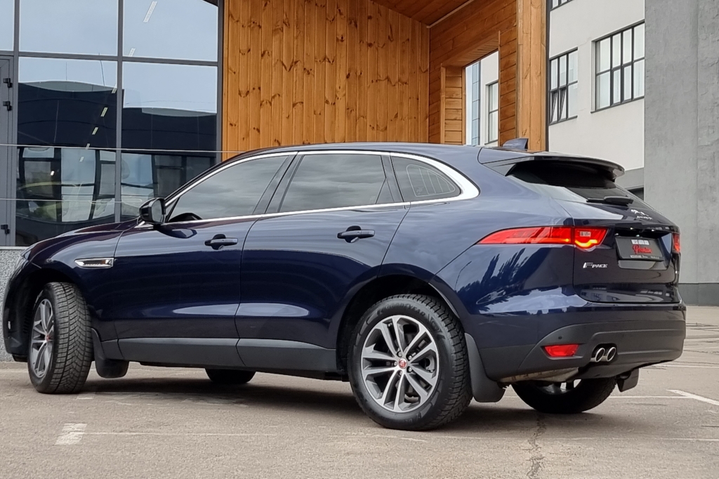 Jaguar F-Pace 2018 фото 4
