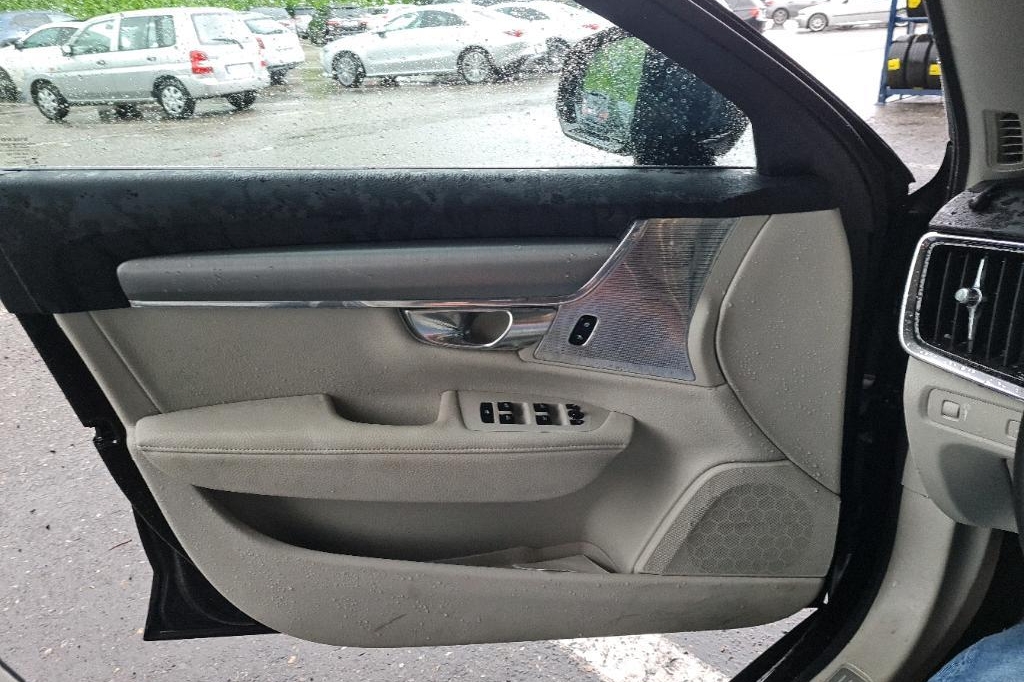 Volvo V90 2017 фото 19