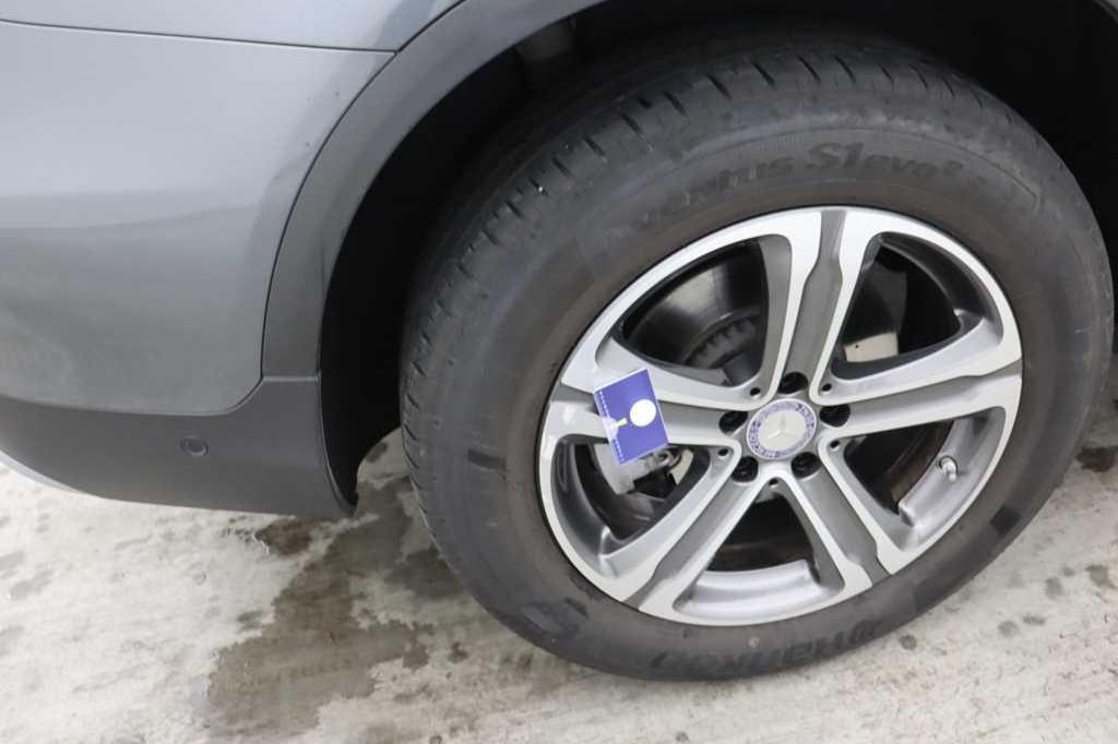 Mercedes-Benz GLC 2017 photo 19