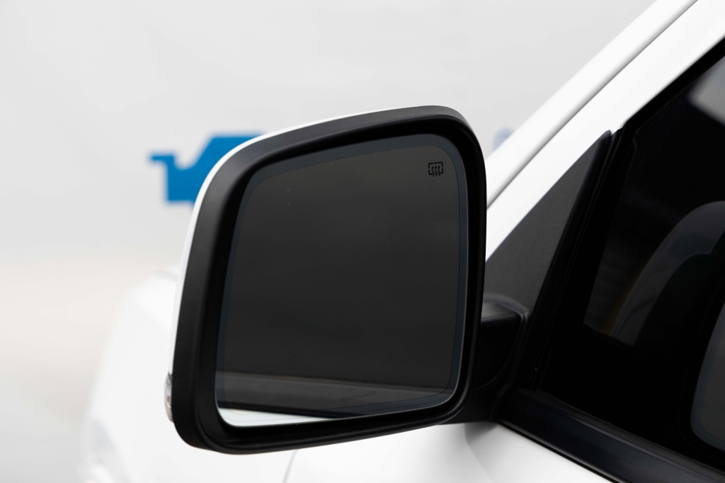 Dodge Durango GT 2017 фото Dodge Durango GT 2017 фото 11