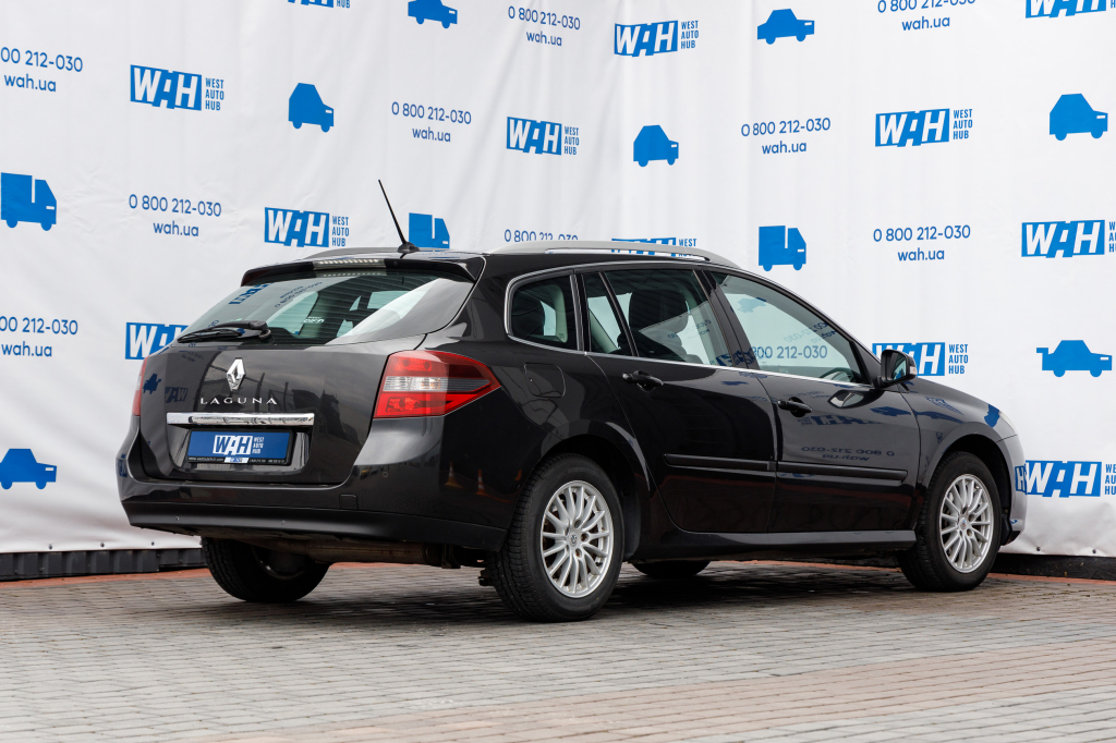 Renault Laguna III 2011 фото 3