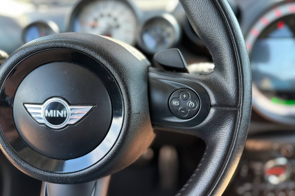 MINI Countryman 2015 фото MINI Countryman 2015 фото 14