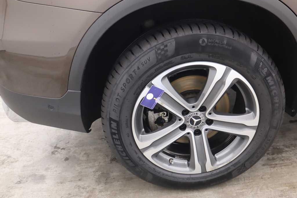 Mercedes-Benz GLC 2017 фото 23