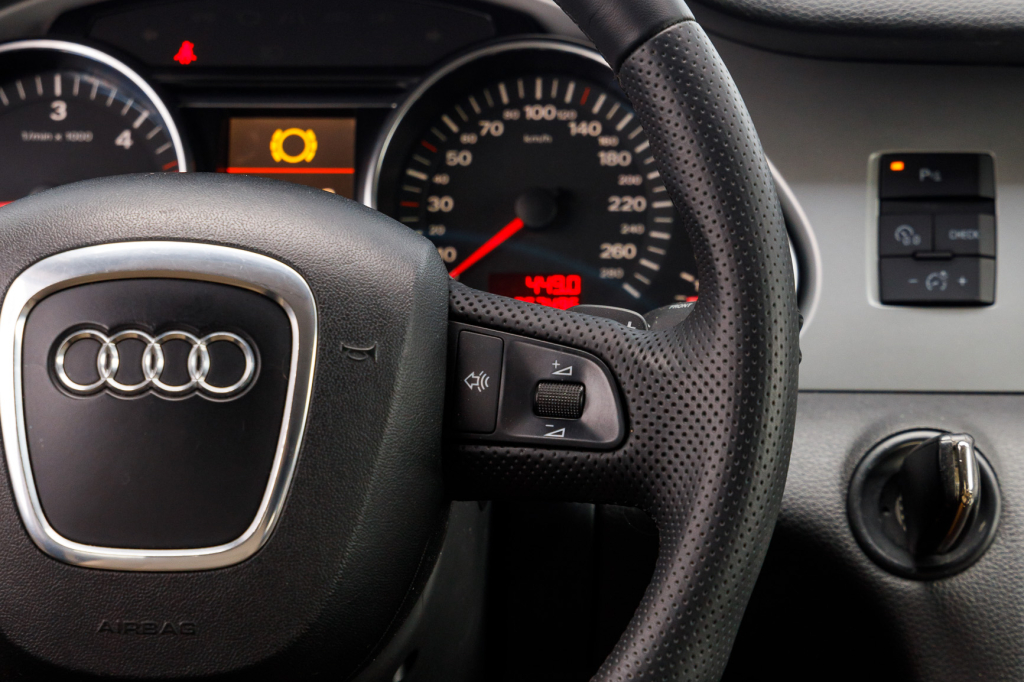 Audi Q7 SLine 2008 фото 20