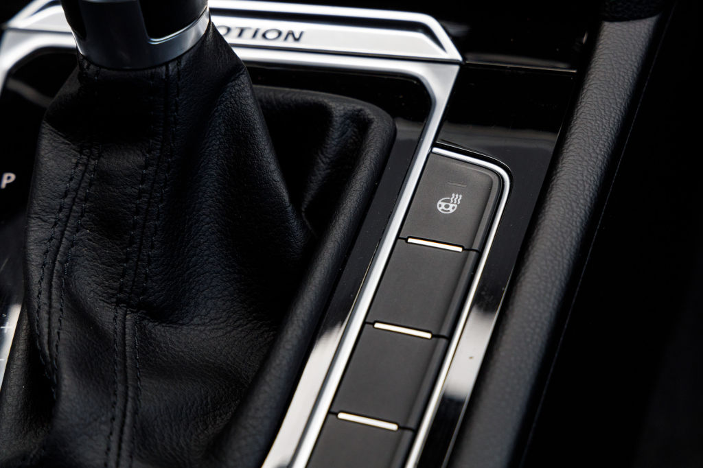 Volkswagen Passat B8 Highline 4Motion 2016 фото 27