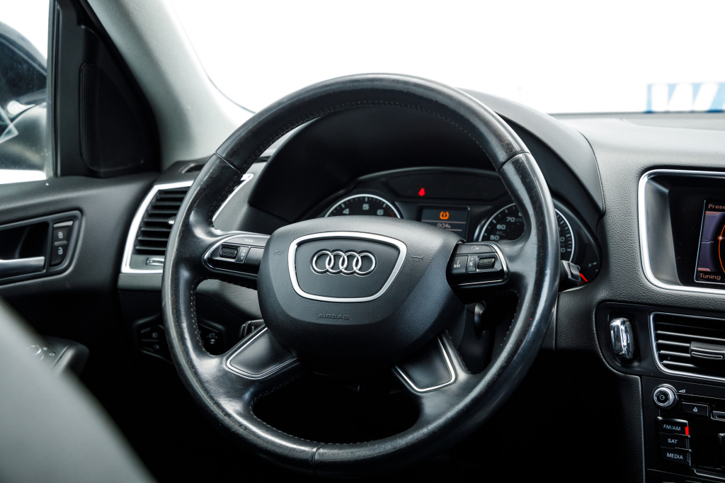 Audi Q5 2013 фото Audi Q5 2013 фото 18