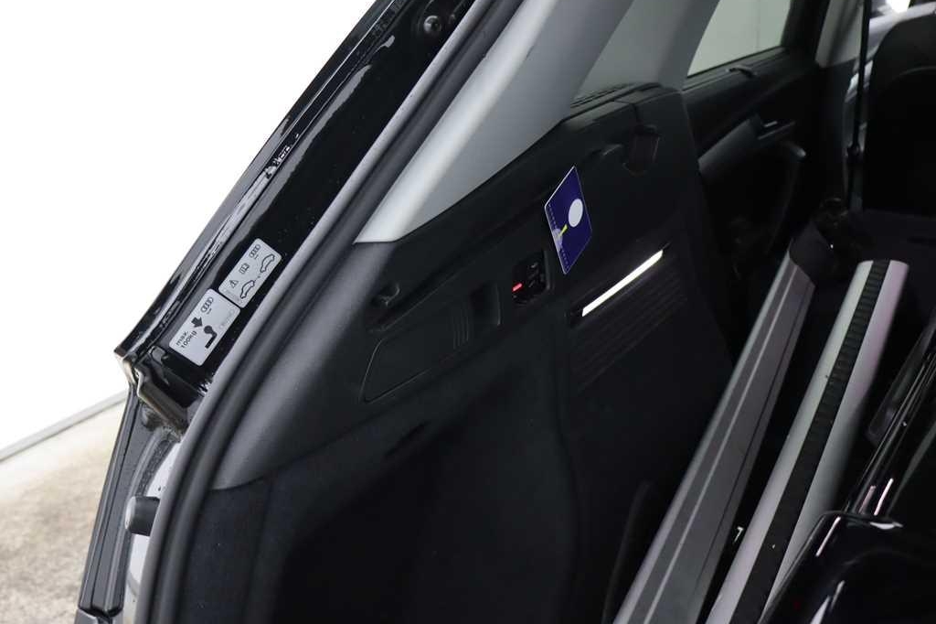 Audi Q5 2017 фото 10