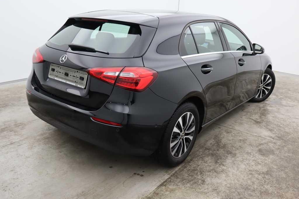 Mercedes-Benz A-Klasse 2019 photo 1