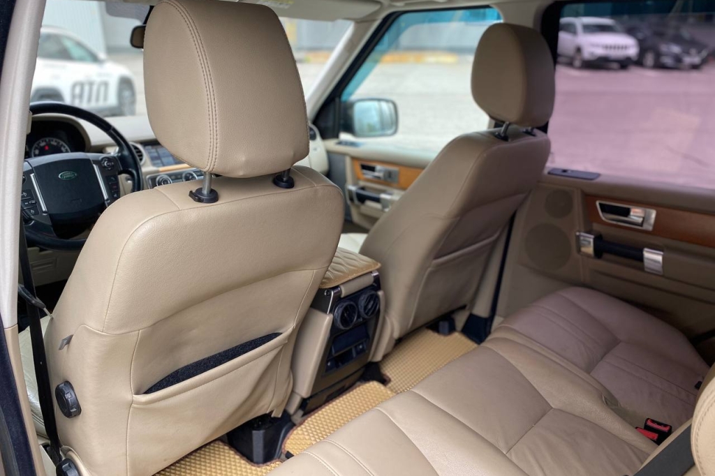 Land Rover Discovery 2012 фото 13