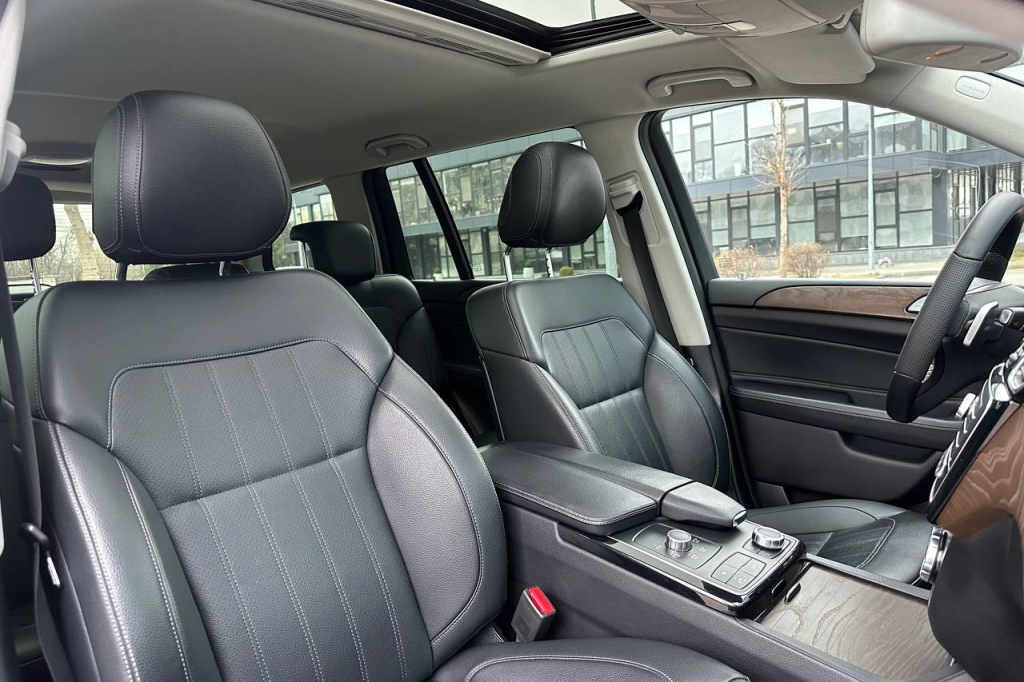 Mercedes-Benz GLS-Class 350d 2018 фото Mercedes-Benz GLS-Class 350d 2018 фото 15