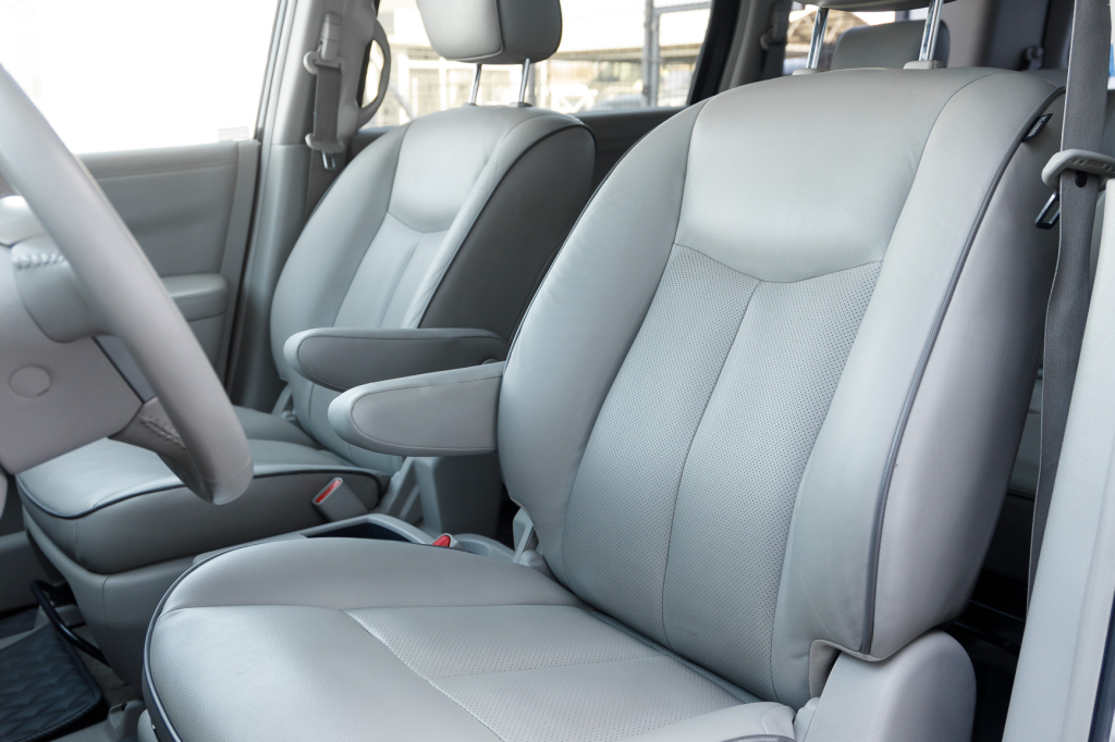 Nissan Quest 2012 фото 9