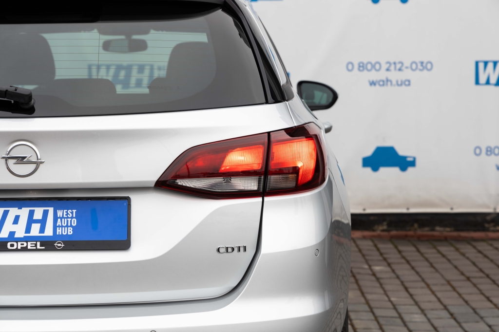 Opel Astra 2017 фото 8