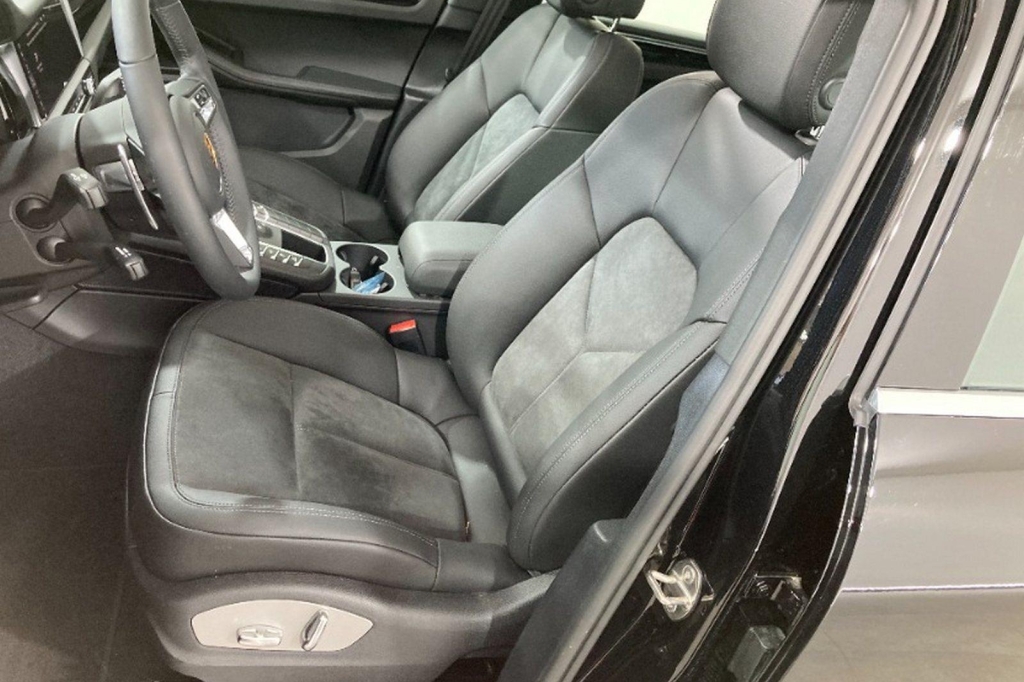 Porsche Macan S 2021 photo 2