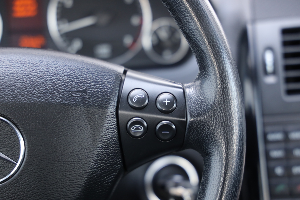 Mercedes-Benz A-Class A180 W169 2011 photo 22