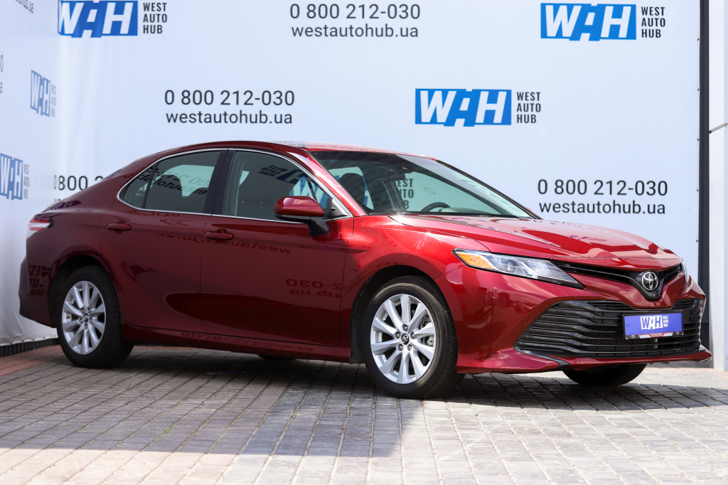 Toyota Camry LE 2017 photo 32