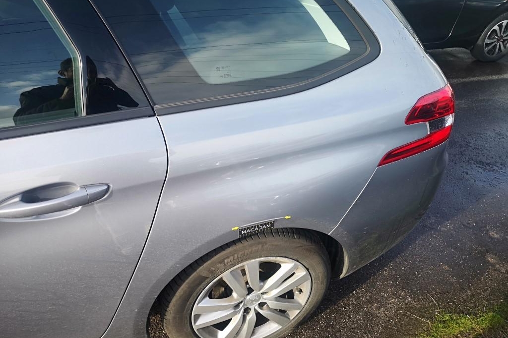 Peugeot 308 SW 2018 фото 28