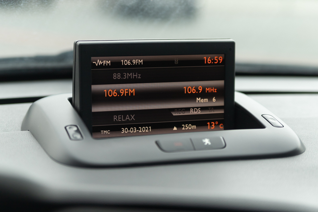 Peugeot 5008 2010 photo 32