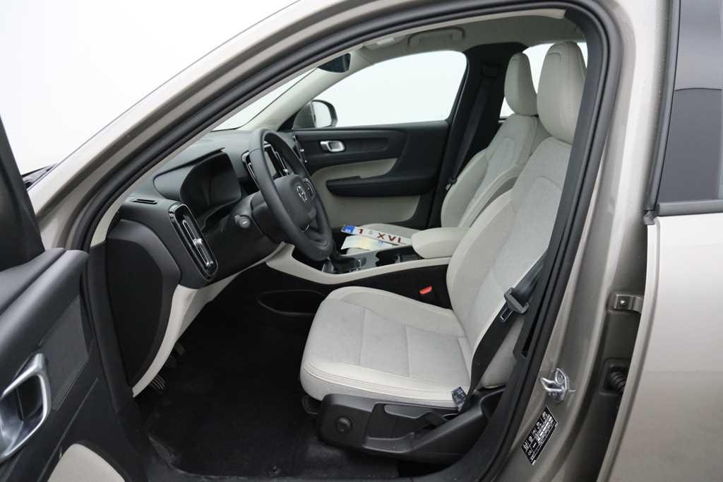 Volvo XC40 2020 фото 2