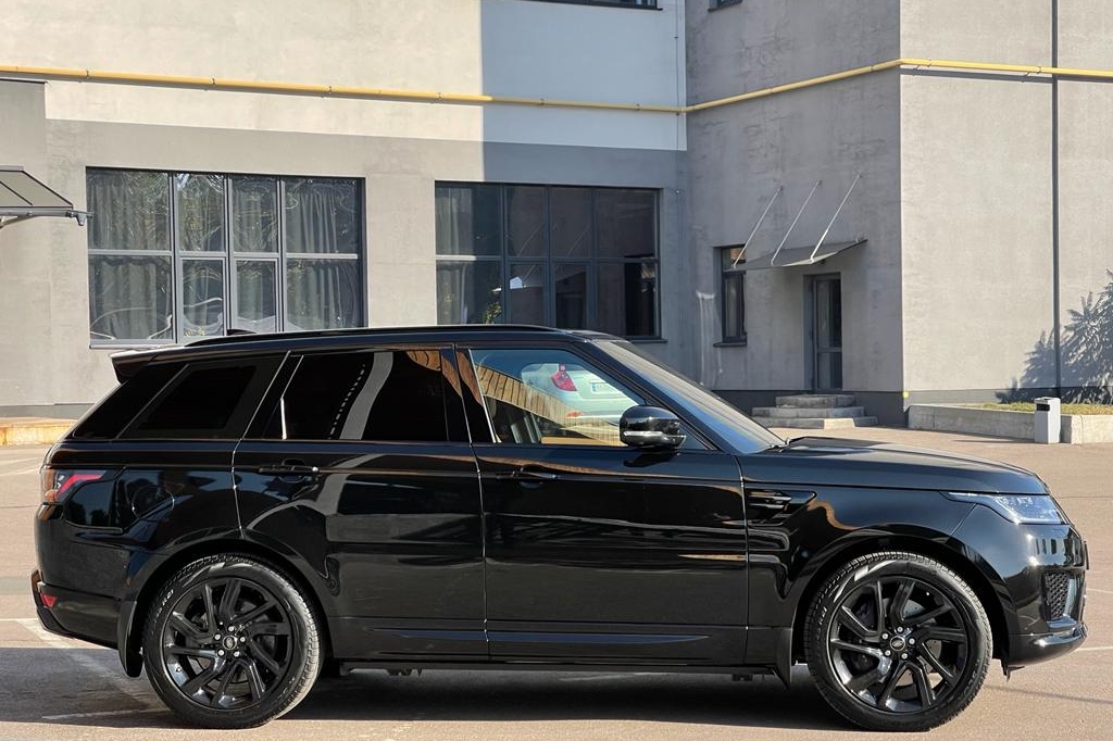 Land Rover Range Rover Sport HSE DYNAMIC Black  2020 фото 4
