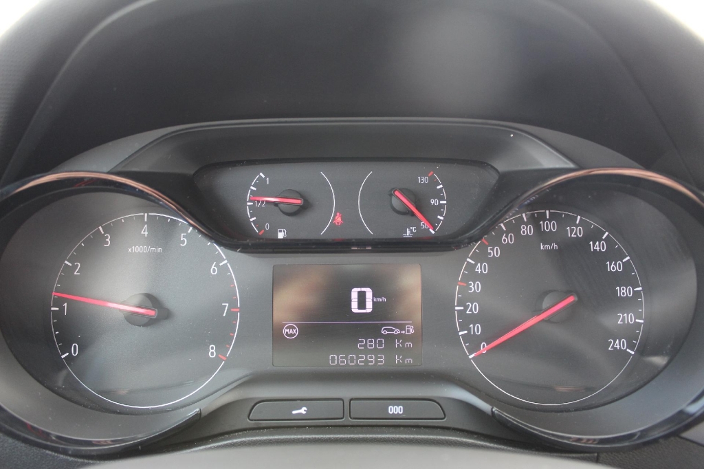 Opel Crossland X 2019 фото 6