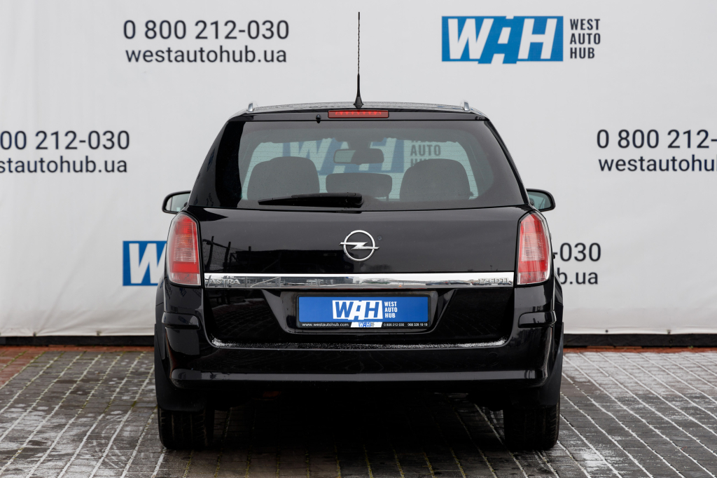 Opel Astra H photo 2