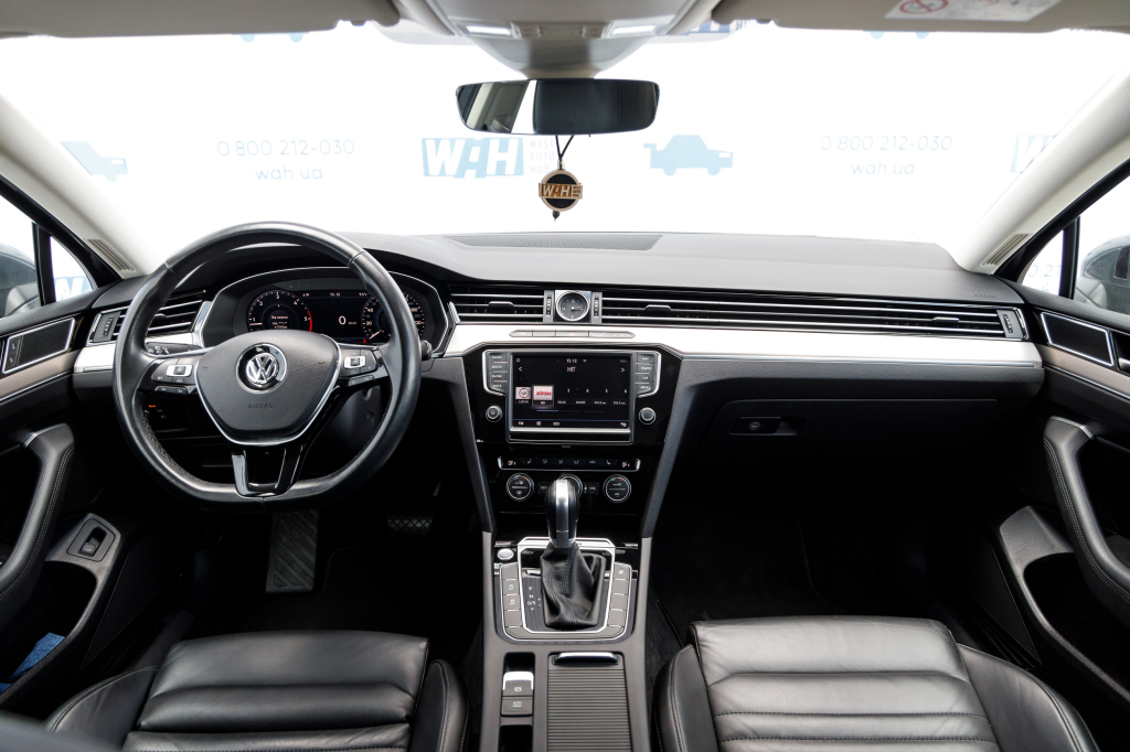 Volkswagen Passat B8 Highline 4Motion 2016 фото 23