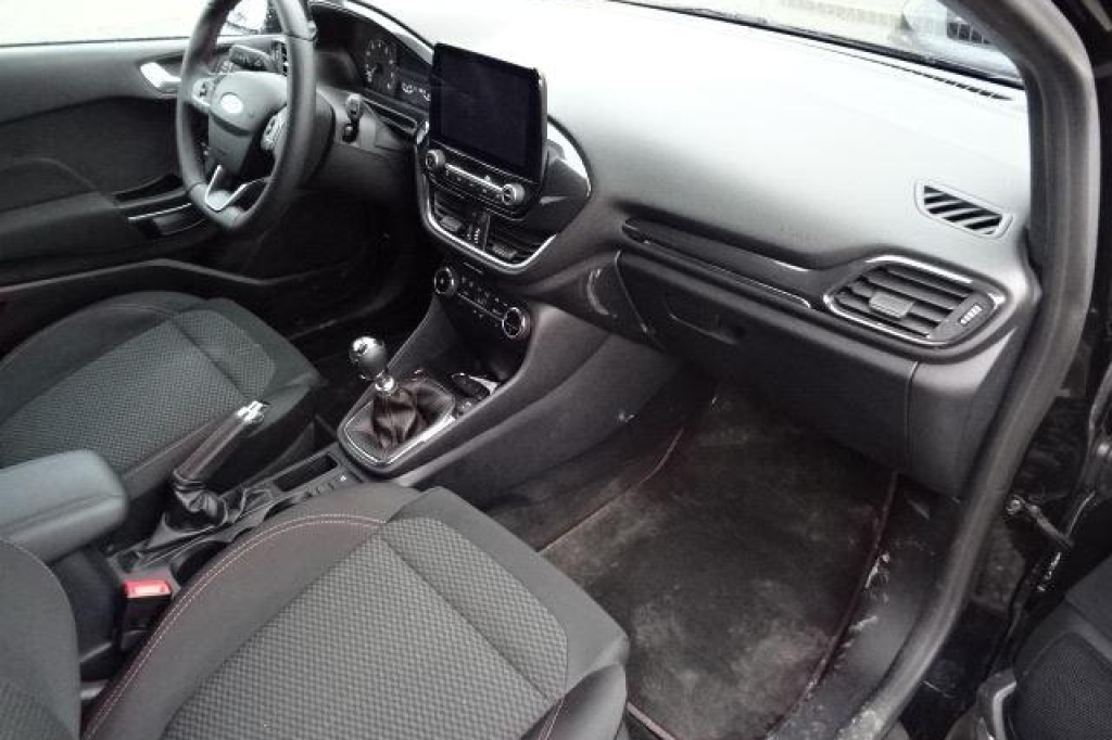 Ford Fiesta 2020 фото 6