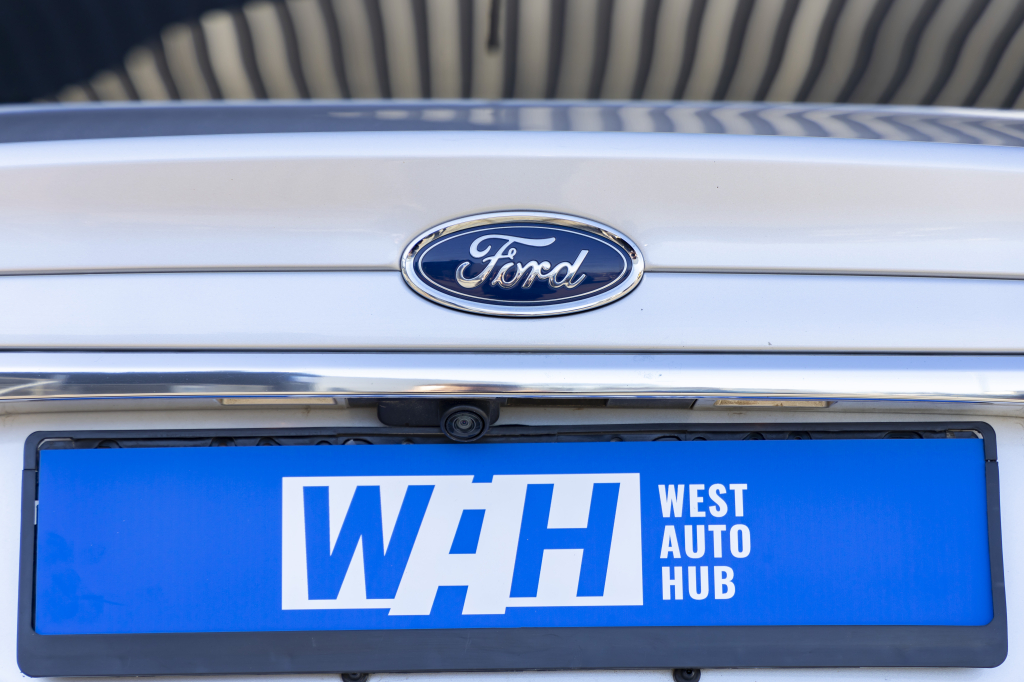 Ford Fusion 2017 фото 16