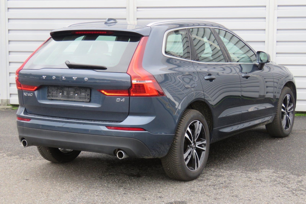 Volvo XC60 2020 фото 3