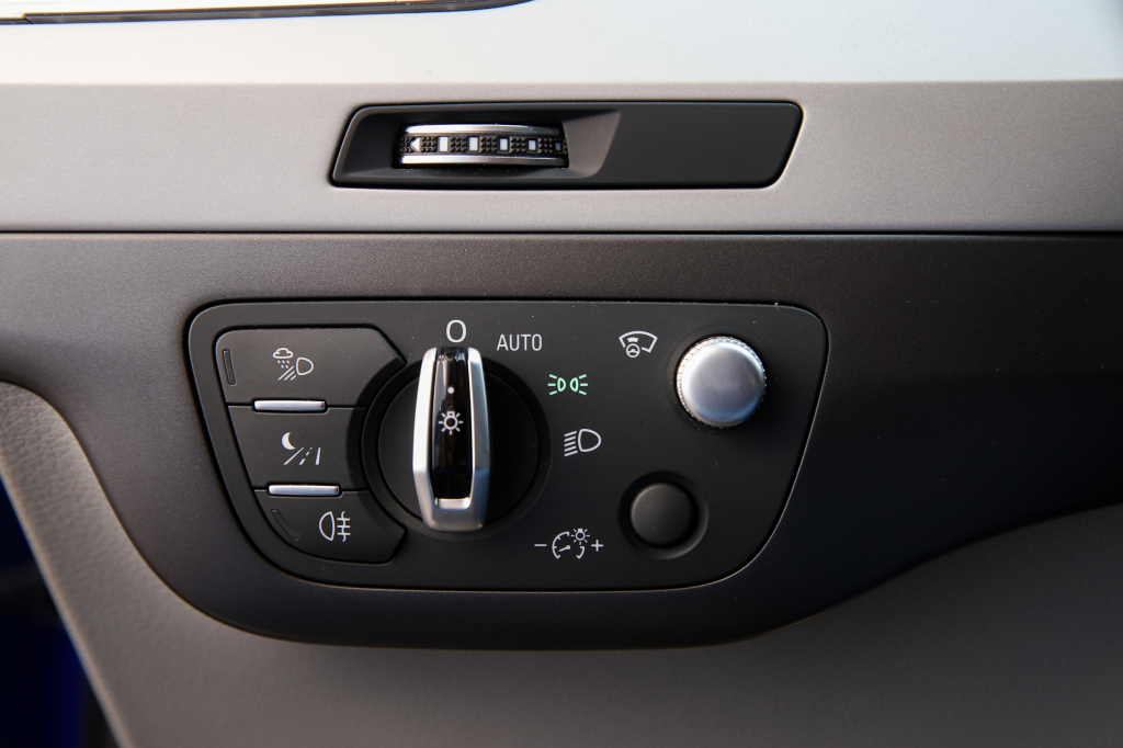 Audi Q7 S line TDI quattro 2017 photo 45