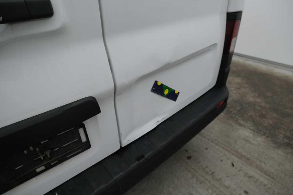 Renault Trafic 2015 photo 18