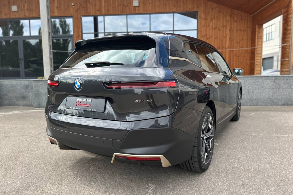 BMW iX 2021 фото 7