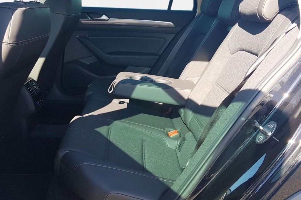 Volkswagen Passat Variant Alltrack 2018 photo 1