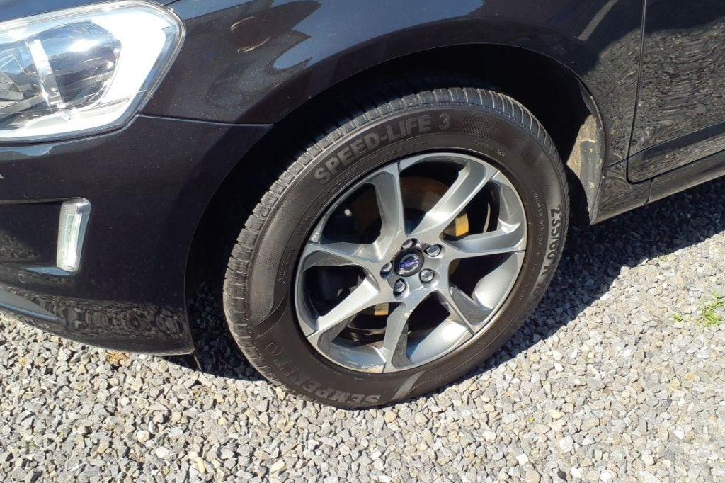 Volvo XC60 2016 фото 7