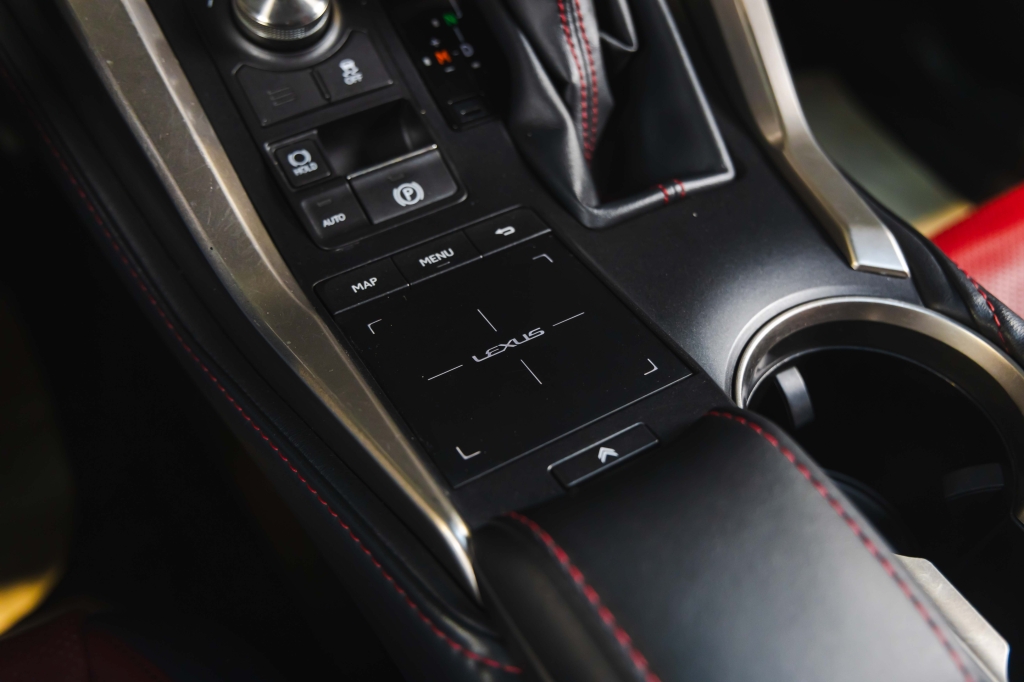 Lexus NX 300 F Sport 2018 photo 35